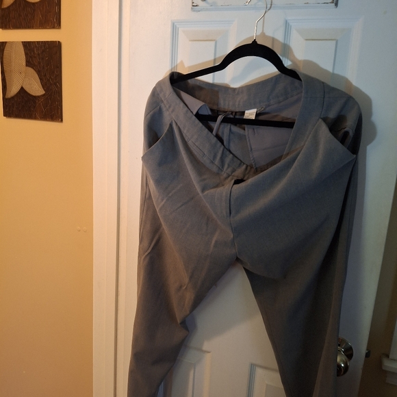 TAHARI two-piece pantsuit - Picture 6 of 7